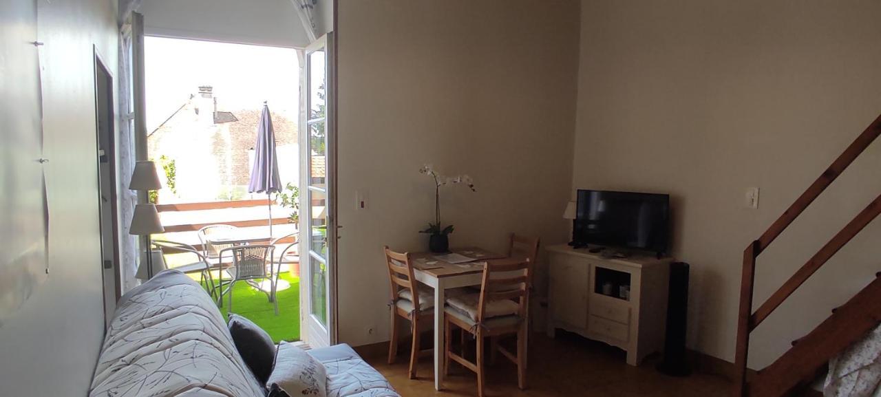 Aux Nids D'Hirondelles Apartamento Pouilly-sur-Loire Exterior foto